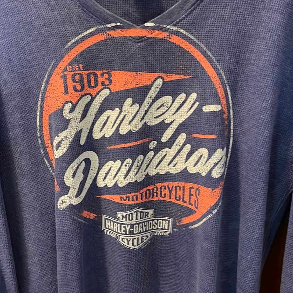 Womens Harley Davidson size xl v neck long sleeves